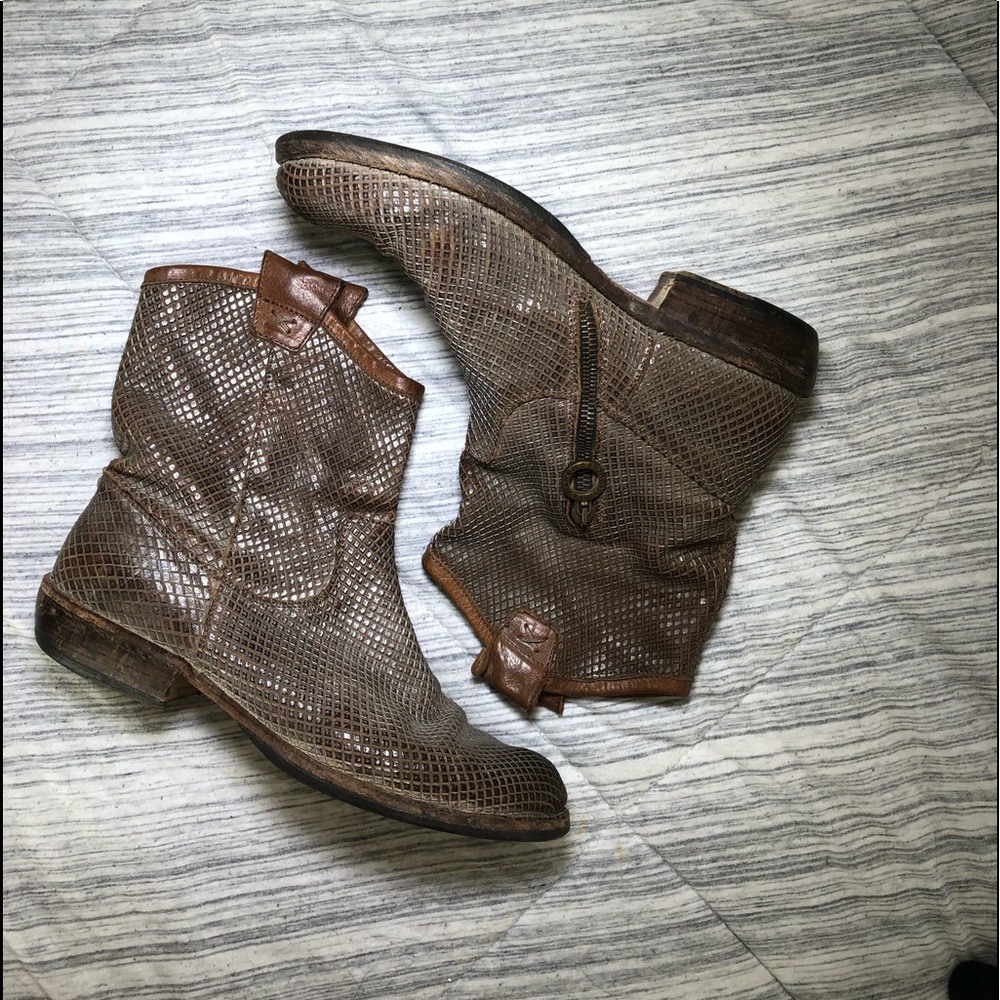 F+B Silver Cut Leather Cruna Boots, size 38
